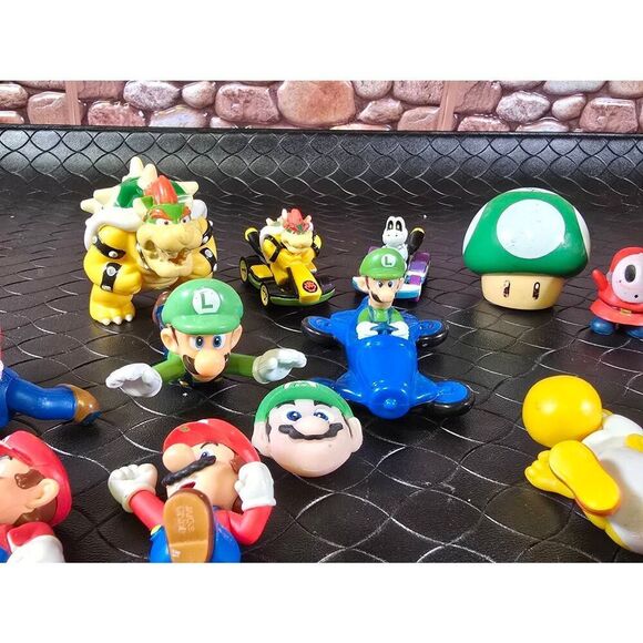 20+ Nintendo Super Mario Figurine Lot #B15 - Picture 7 of 15